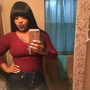 Meet your Posher, Ebony